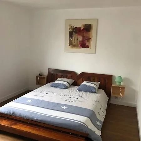 Maison Charmante En Centre-ville De Valognes, Pour 10 Pers