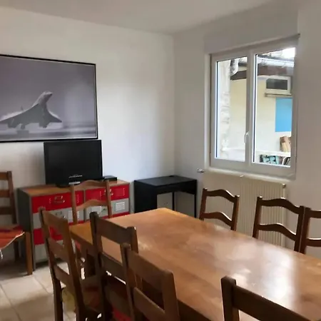 Maison Charmante En Centre-ville De Valognes, Pour 10 Pers Сasa de vacaciones