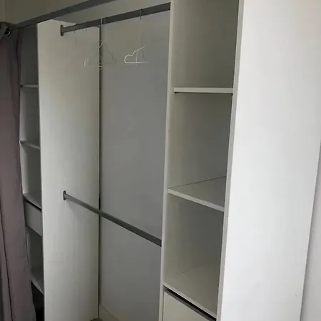Сasa de vacaciones Maison Charmante En Centre-ville De Valognes, Pour 10 Pers Valognes