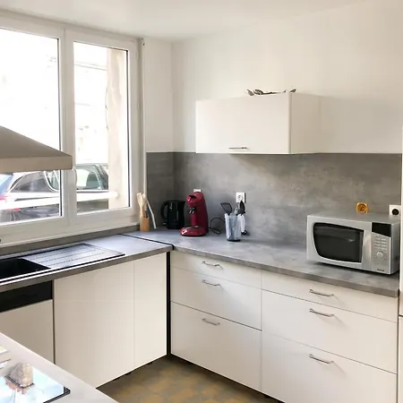 Maison Charmante En Centre-ville De Valognes, Pour 10 Pers *