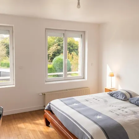 Maison Charmante En Centre-ville De Valognes, Pour 10 Pers Сasa de vacaciones *