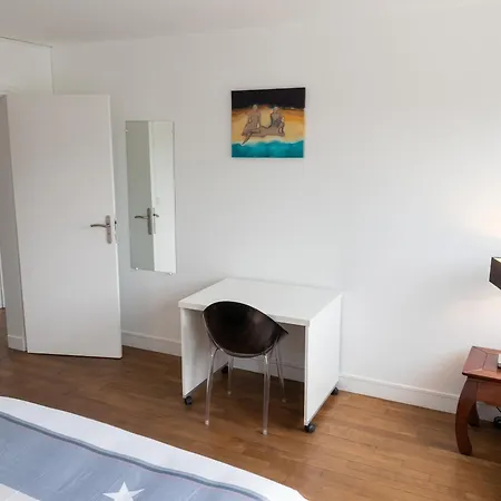 Сasa de vacaciones Maison Charmante En Centre-ville De Valognes, Pour 10 Pers Valognes