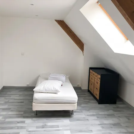 Maison Charmante En Centre-ville De Valognes, Pour 10 Pers Valognes