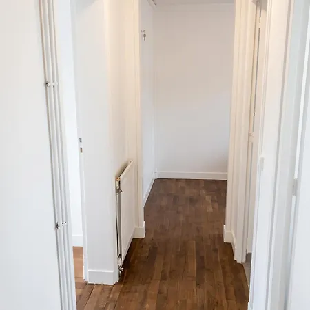 Maison Charmante En Centre-ville De Valognes, Pour 10 Pers Valognes