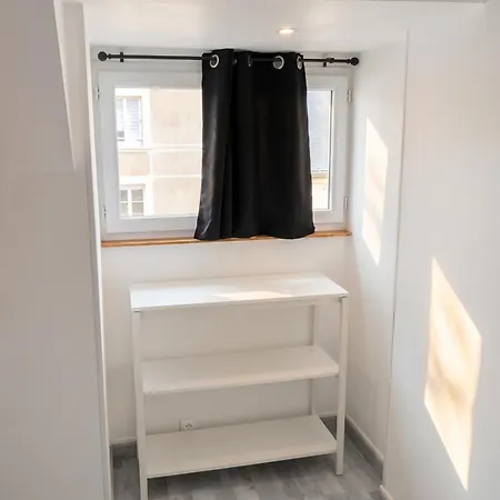 Maison Charmante En Centre-ville De Valognes, Pour 10 Pers Сasa de vacaciones *